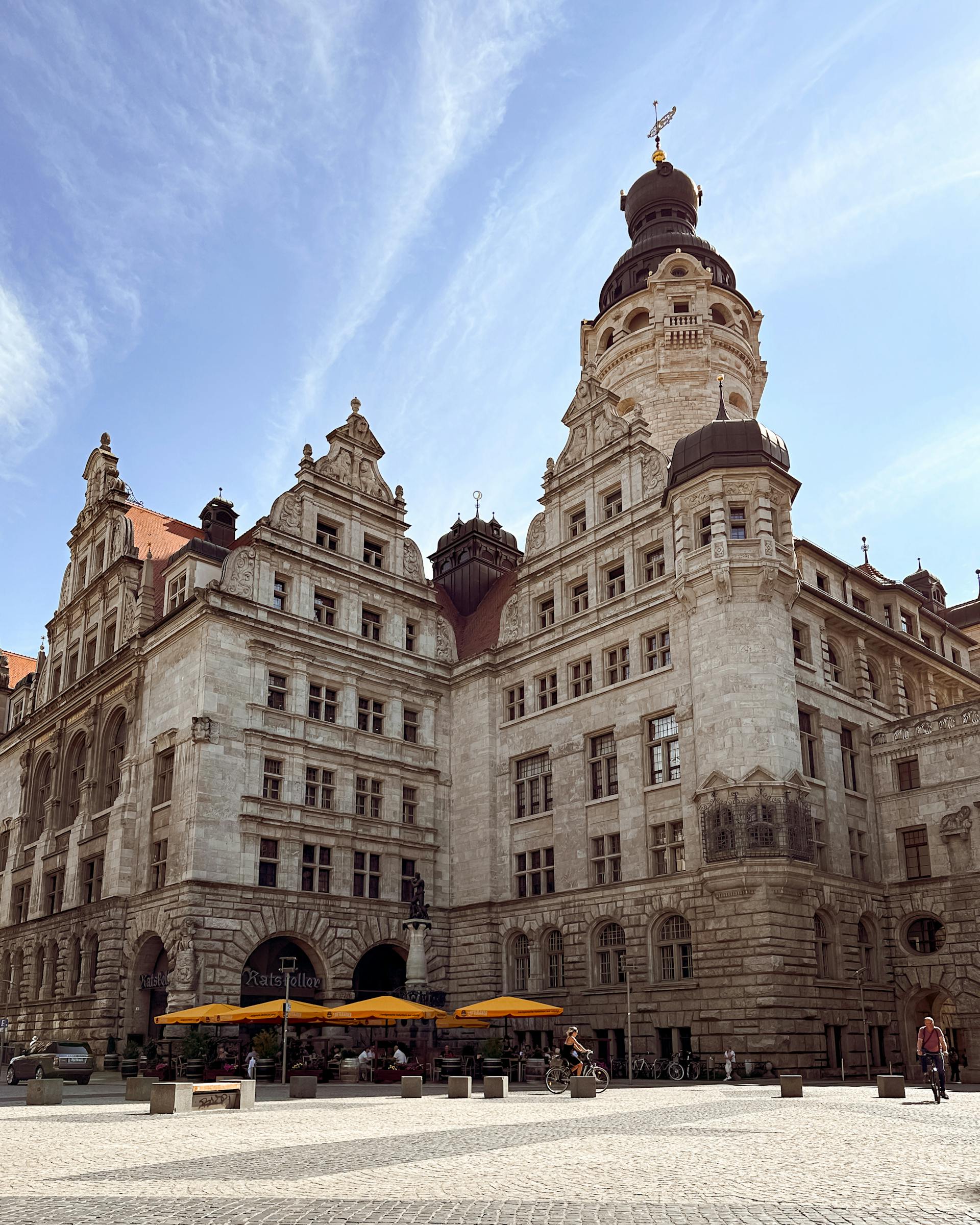 Neues Rathaus in Leipzig – Symbol für Verwaltung und Kommune